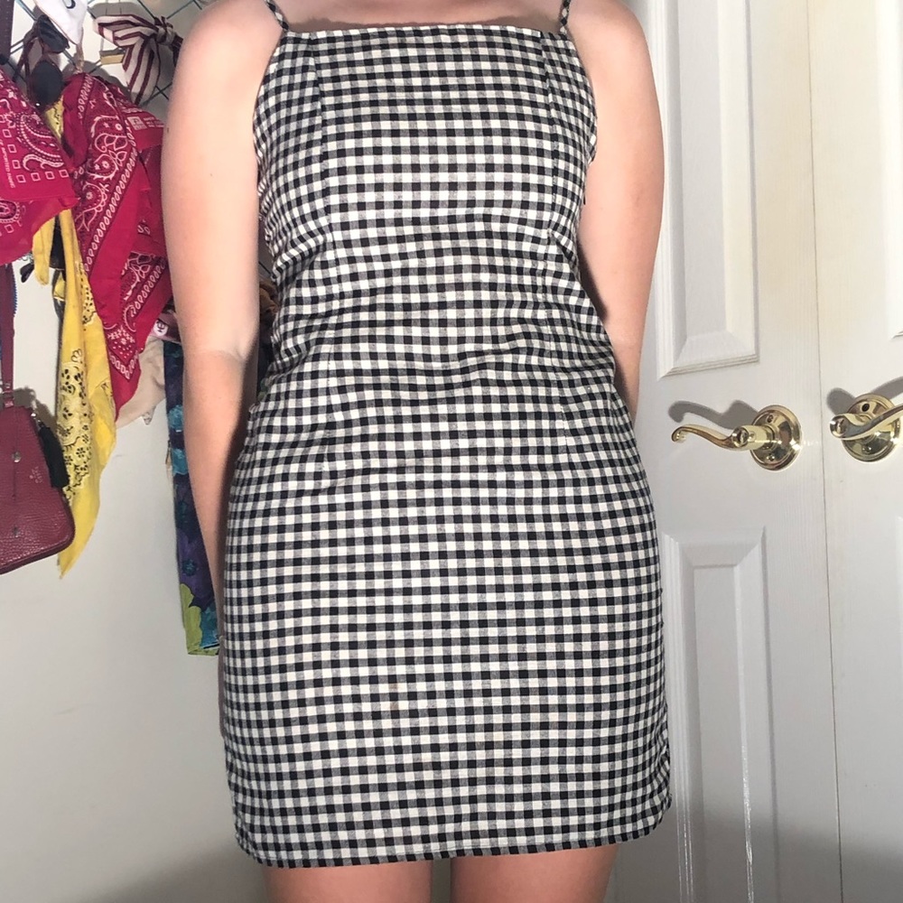 gingham dress